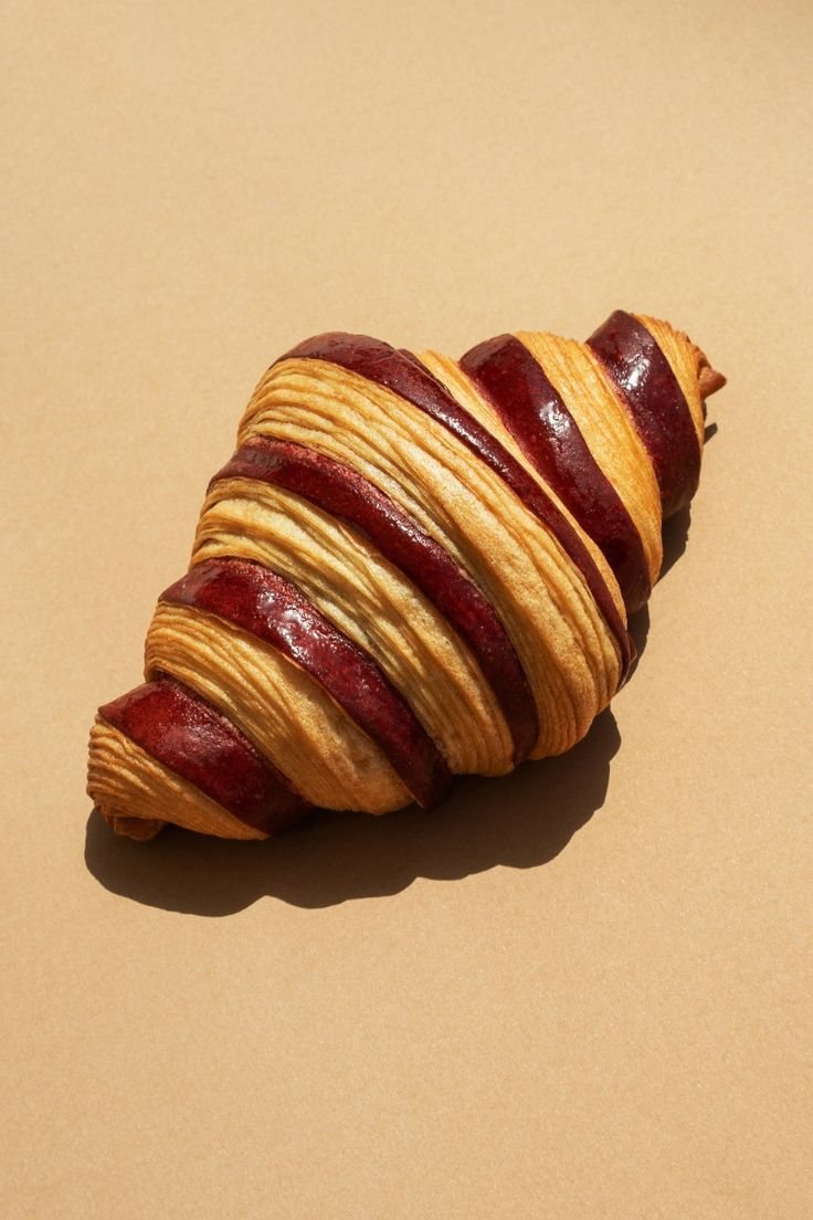 Croissant bicolore dal laboratorio